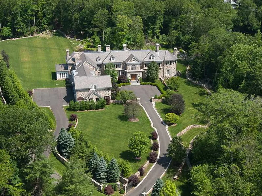 11 Langhorne Lane Greenwich CT 06831
