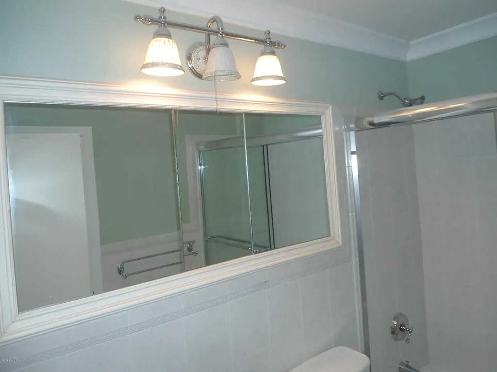 8 Whiffletree Way Riverside CT 06878