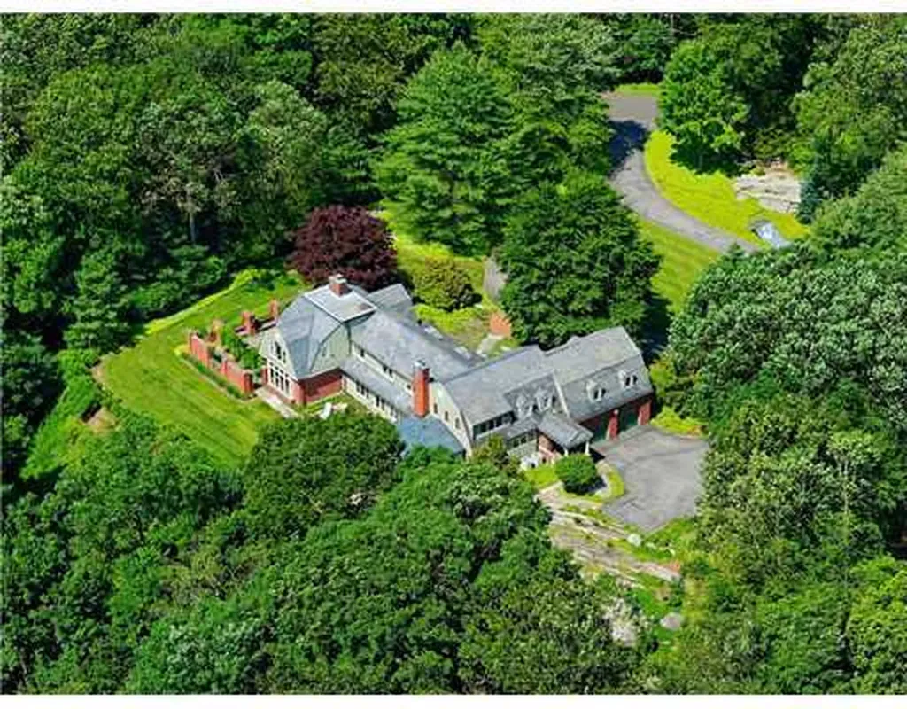 12 Stonebrook Lane Cos Cob CT 06807