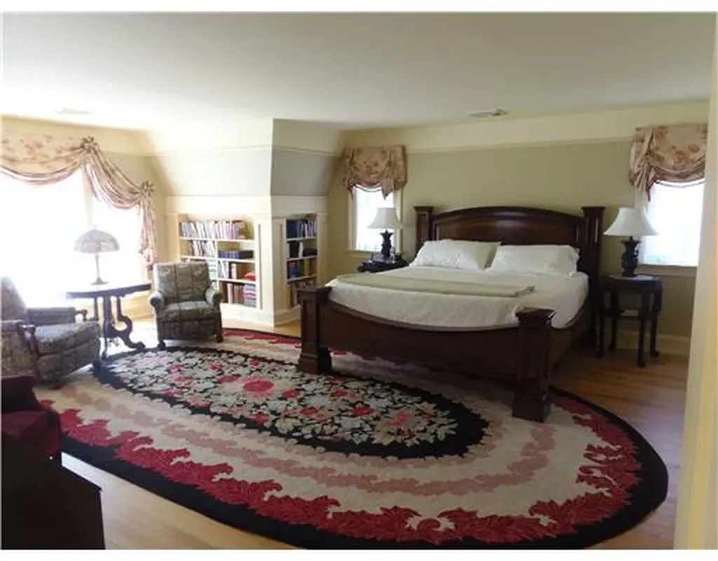12 Stonebrook Lane Cos Cob CT 06807
