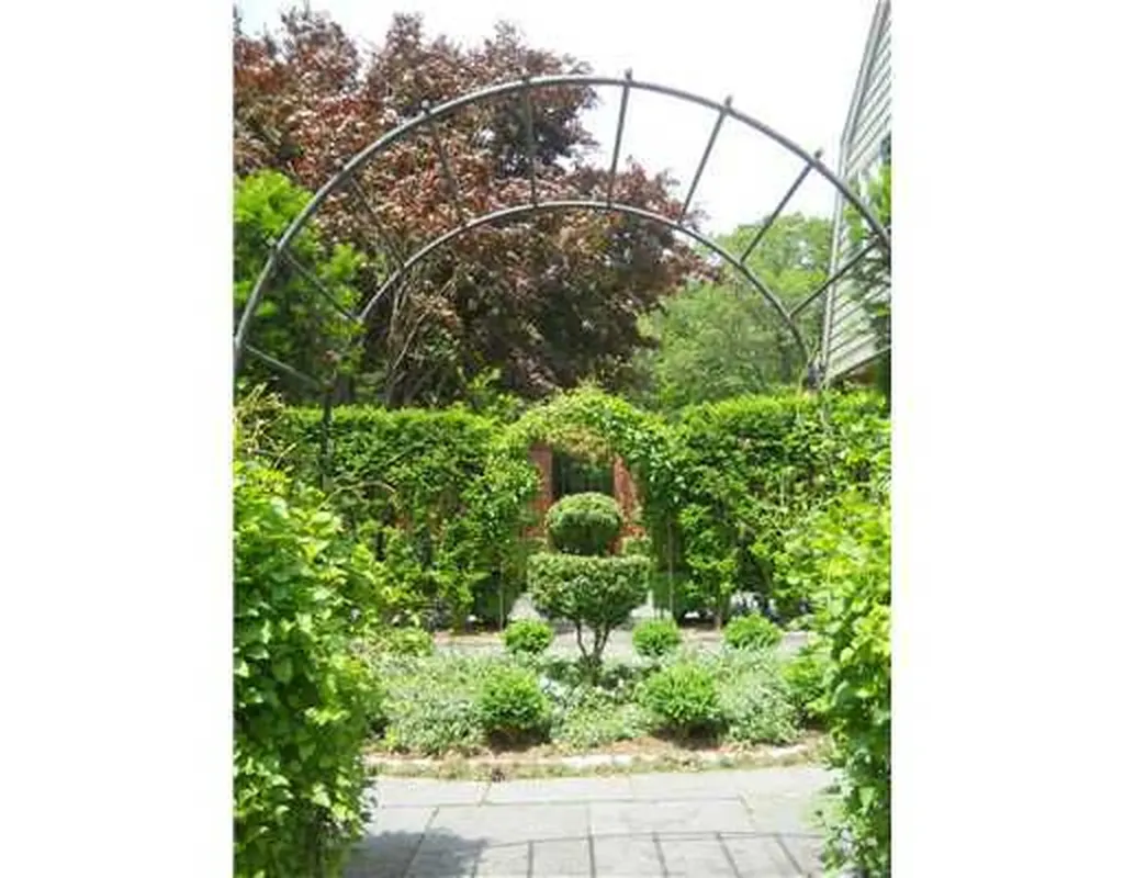 12 Stonebrook Lane Cos Cob CT 06807