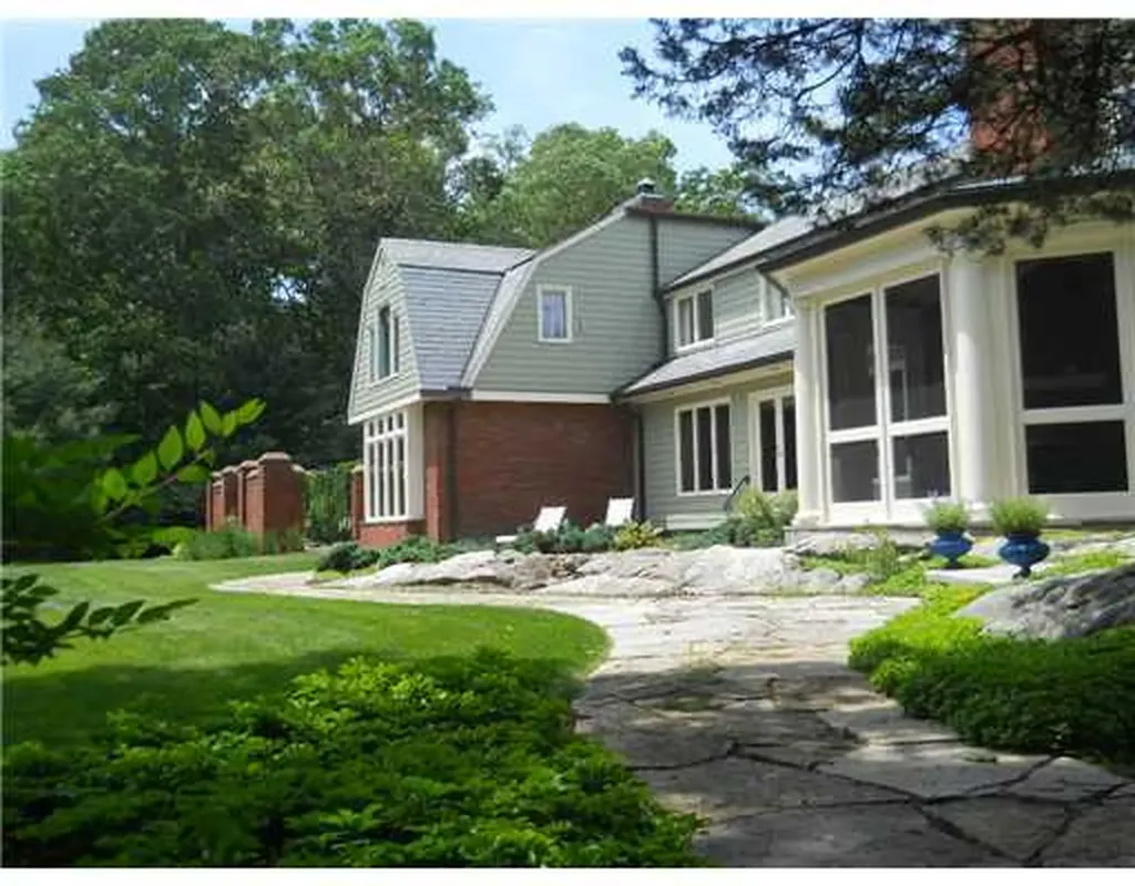 12 Stonebrook Lane Cos Cob CT 06807