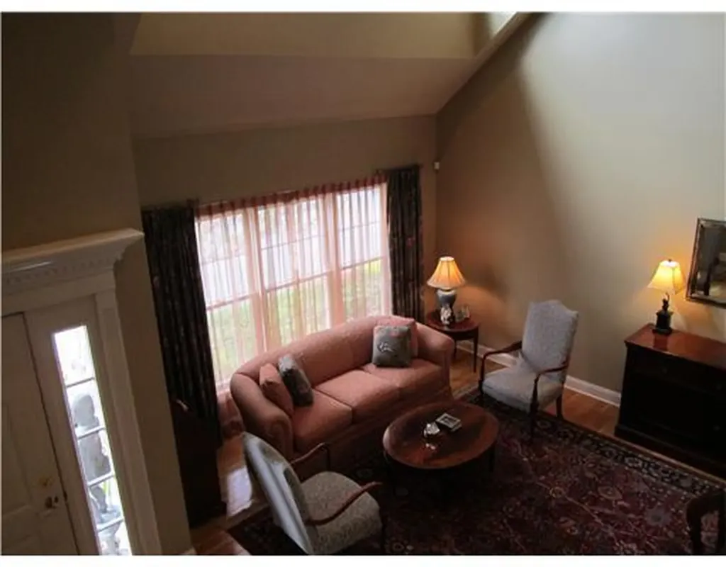59 Le Grande Avenue Greenwich CT 06830