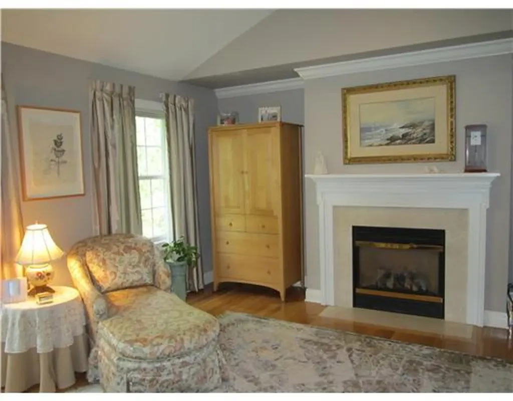 59 Le Grande Avenue Greenwich CT 06830