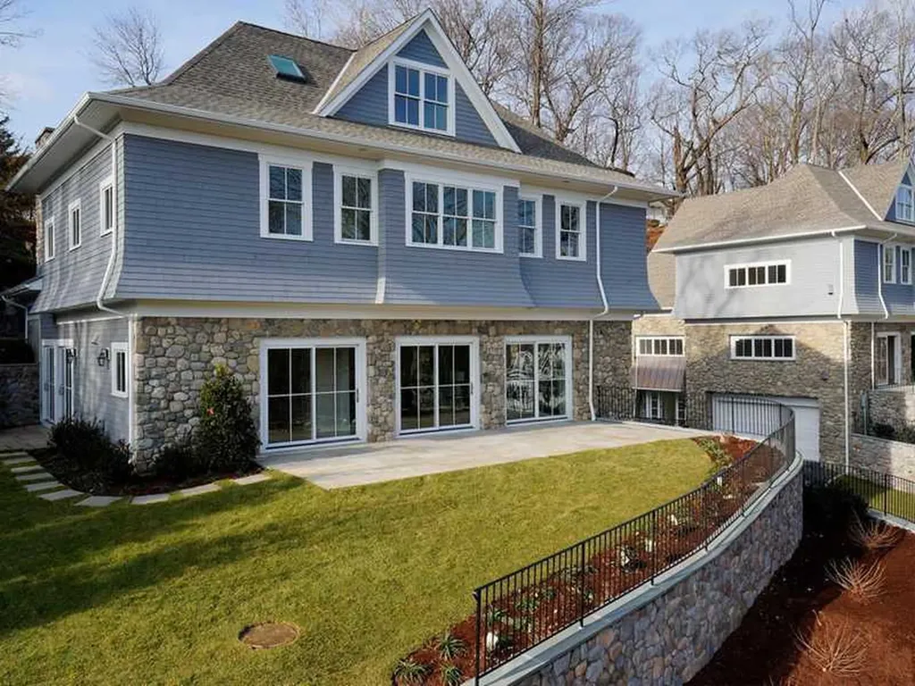 318 Valley Road Cos Cob CT 06807