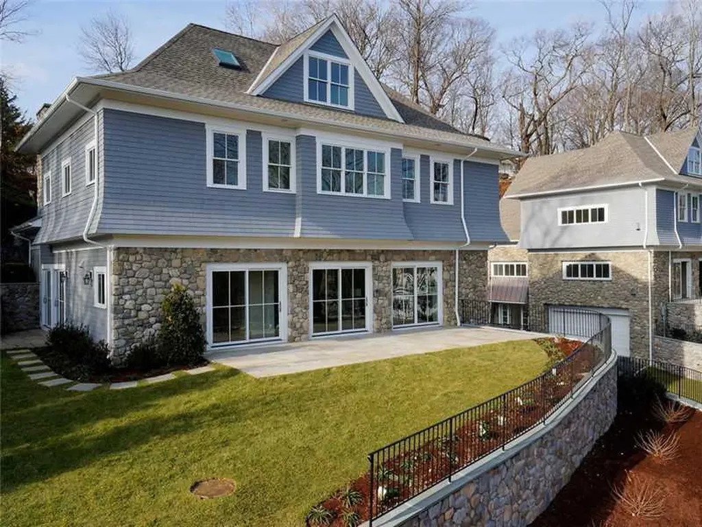 320 Valley Road Cos Cob CT 06807