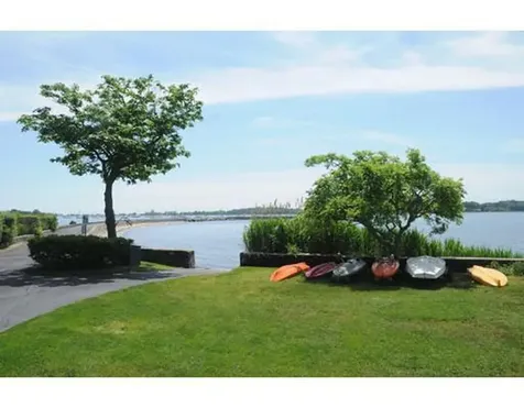 22 Pilot Rock Lane Riverside CT 06878
