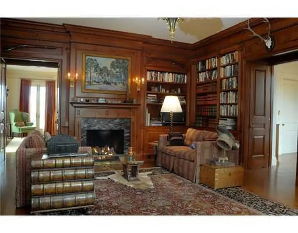 Greenwich CT 06831