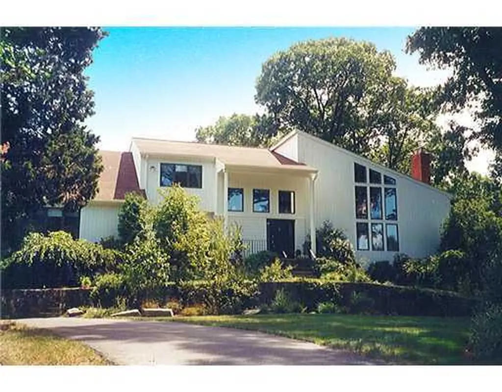 Cos Cob CT 06807