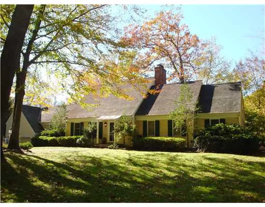 51 Old Stone Bridge Road Cos Cob CT 06807