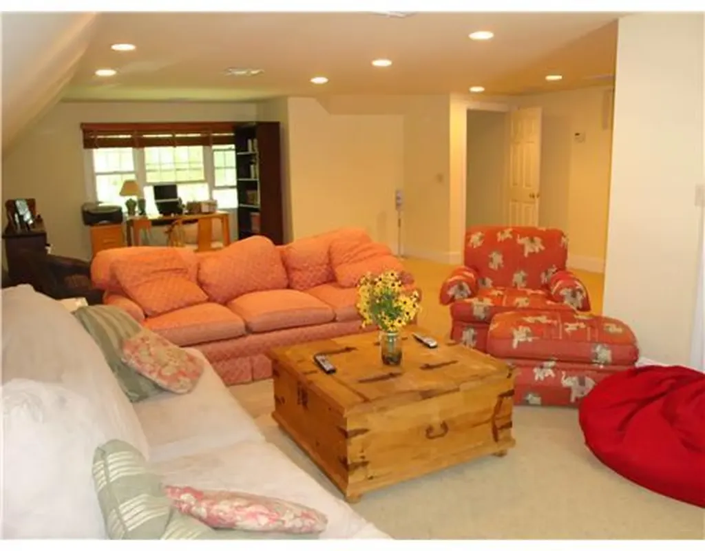 51 Old Stone Bridge Road Cos Cob CT 06807