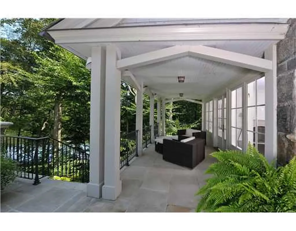 Greenwich CT 06831