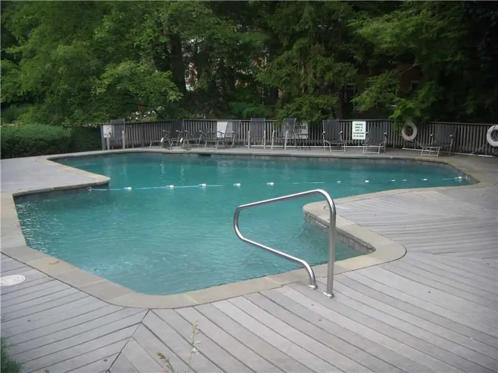 10 Georgetowne North Greenwich CT 06831