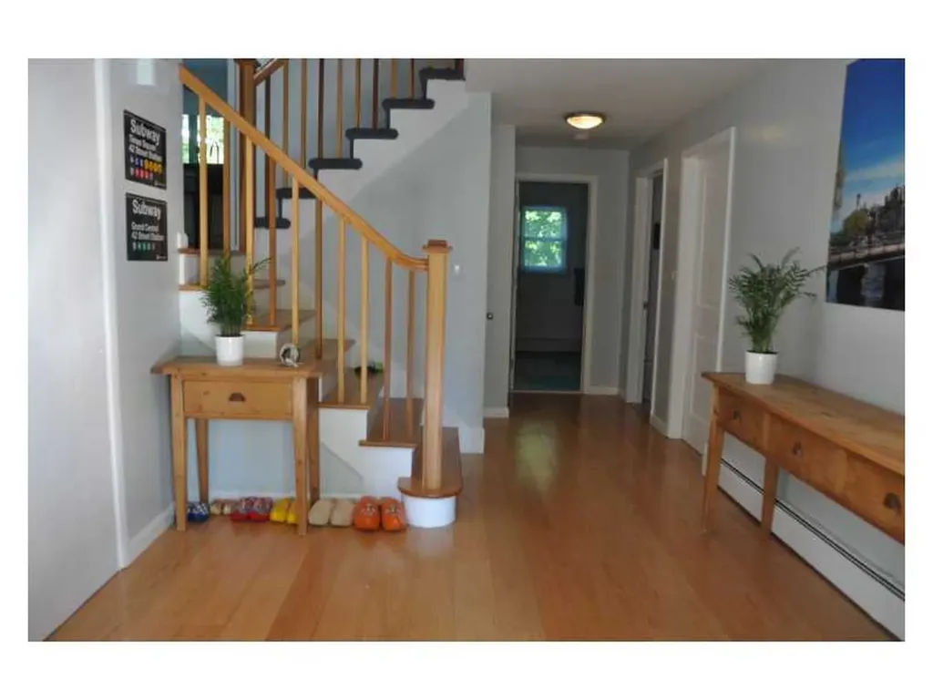 22 Shady Brook Lane Old Greenwich CT 06870