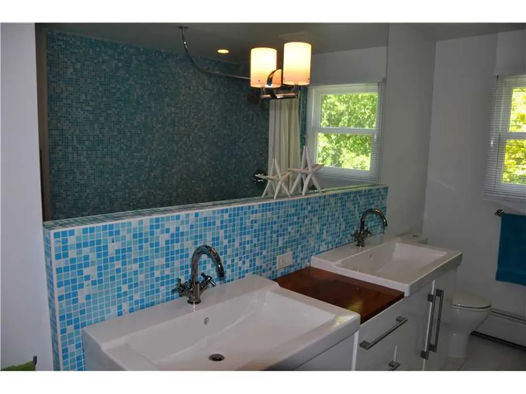 22 Shady Brook Lane Old Greenwich CT 06870