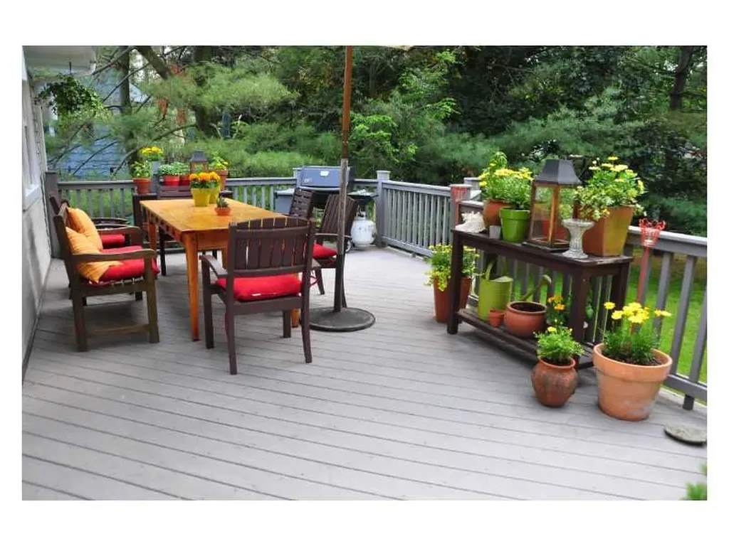 22 Shady Brook Lane Old Greenwich CT 06870
