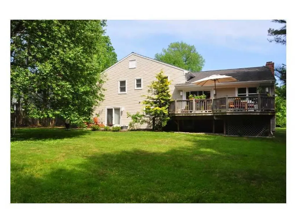 22 Shady Brook Lane Old Greenwich CT 06870