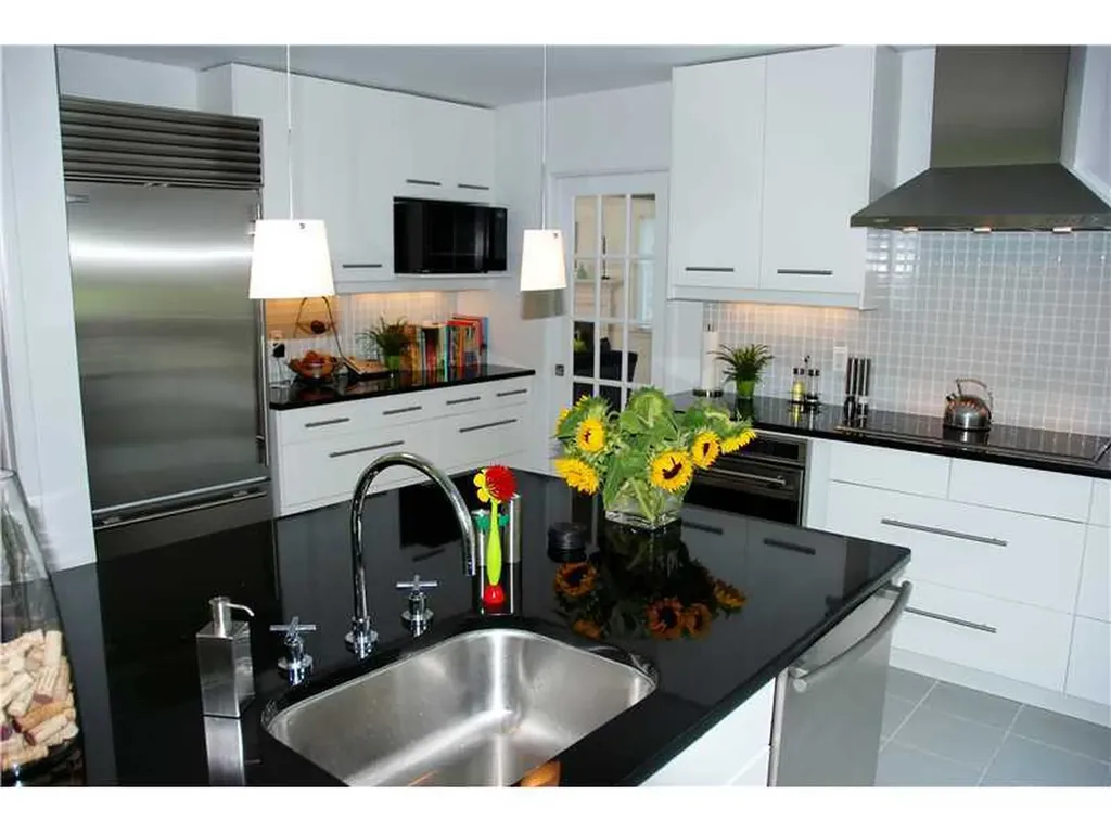 22 Shady Brook Lane Old Greenwich CT 06870