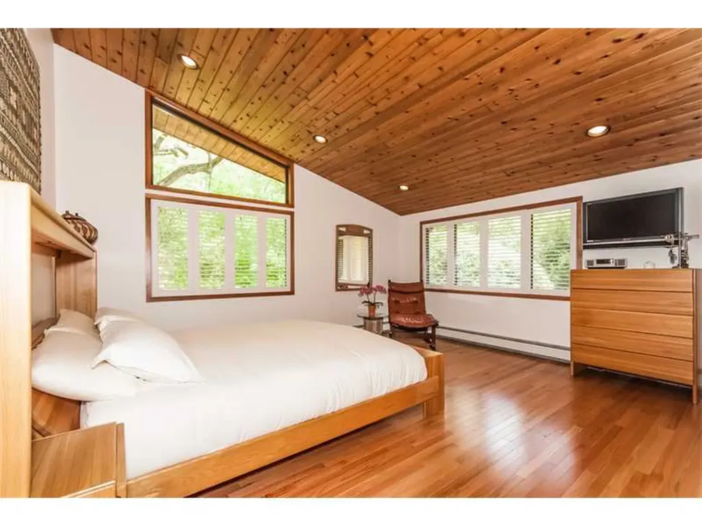 335 Valley Road Cos Cob CT 06807