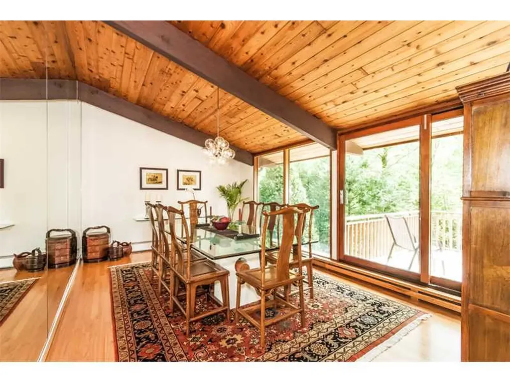 335 Valley Road Cos Cob CT 06807