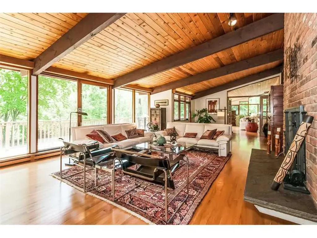 335 Valley Road Cos Cob CT 06807