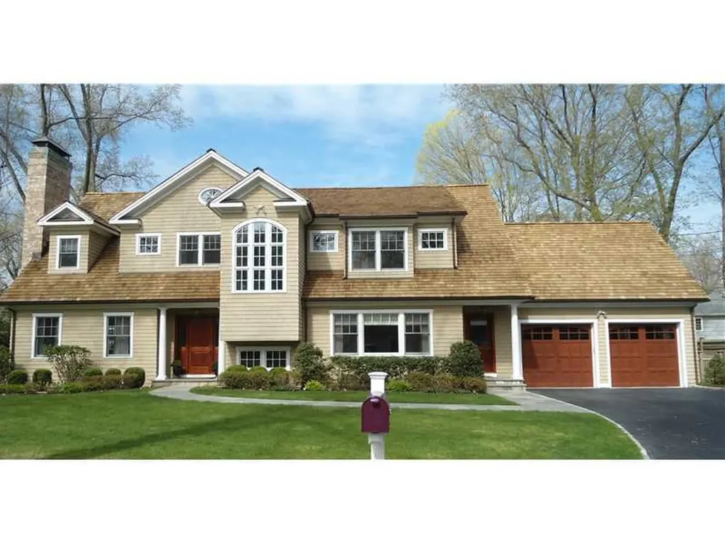 28 Druid Lane Riverside CT 06878