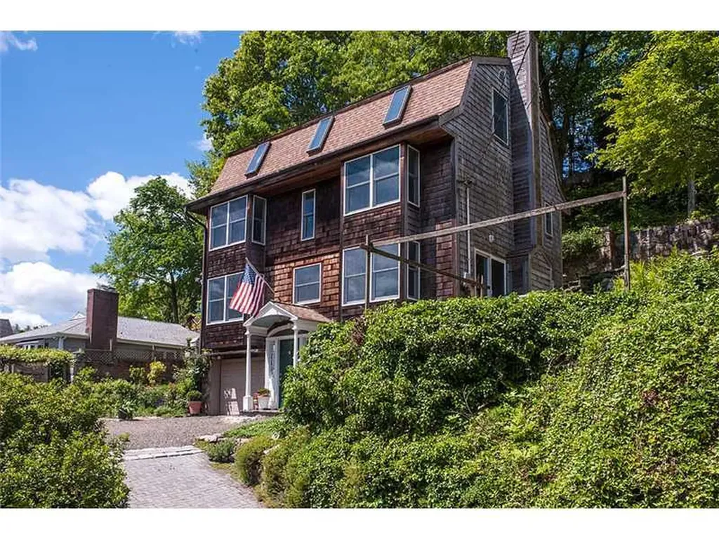 316 Valley Road Cos Cob CT 06807