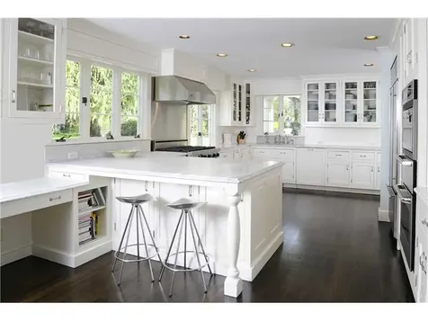 90 Round Hill Road Greenwich CT 06831