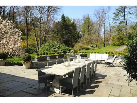 90 Round Hill Road Greenwich CT 06831