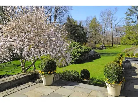 90 Round Hill Road Greenwich CT 06831