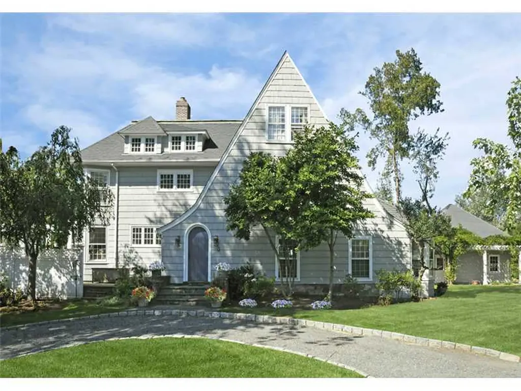 7 Middle Way Old Greenwich CT 06870