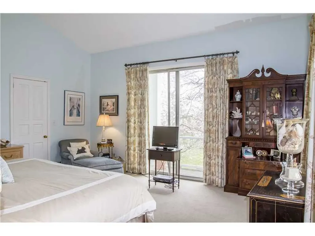 434 Round Hill Road Greenwich CT 06831