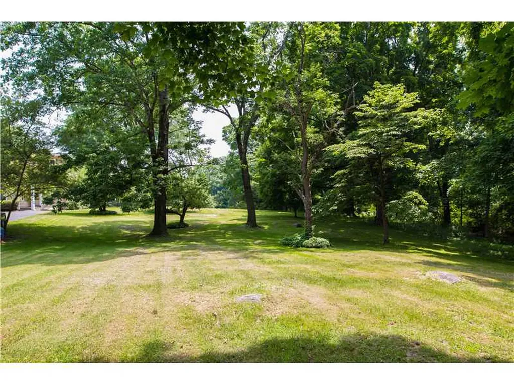 434 Round Hill Road Greenwich CT 06831