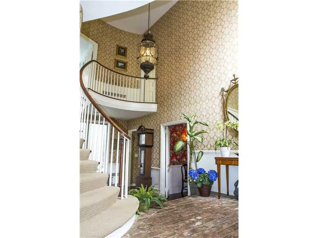 434 Round Hill Road Greenwich CT 06831