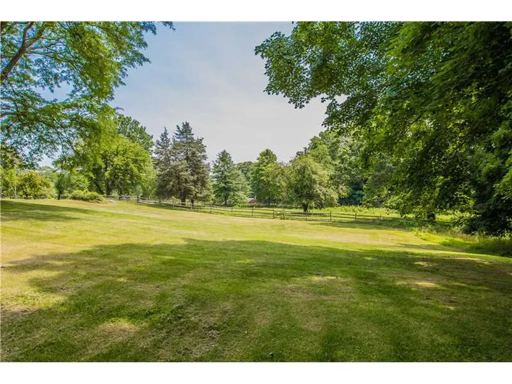 434 Round Hill Road Greenwich CT 06831