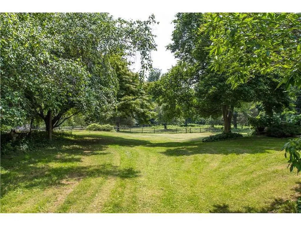 434 Round Hill Road Greenwich CT 06831