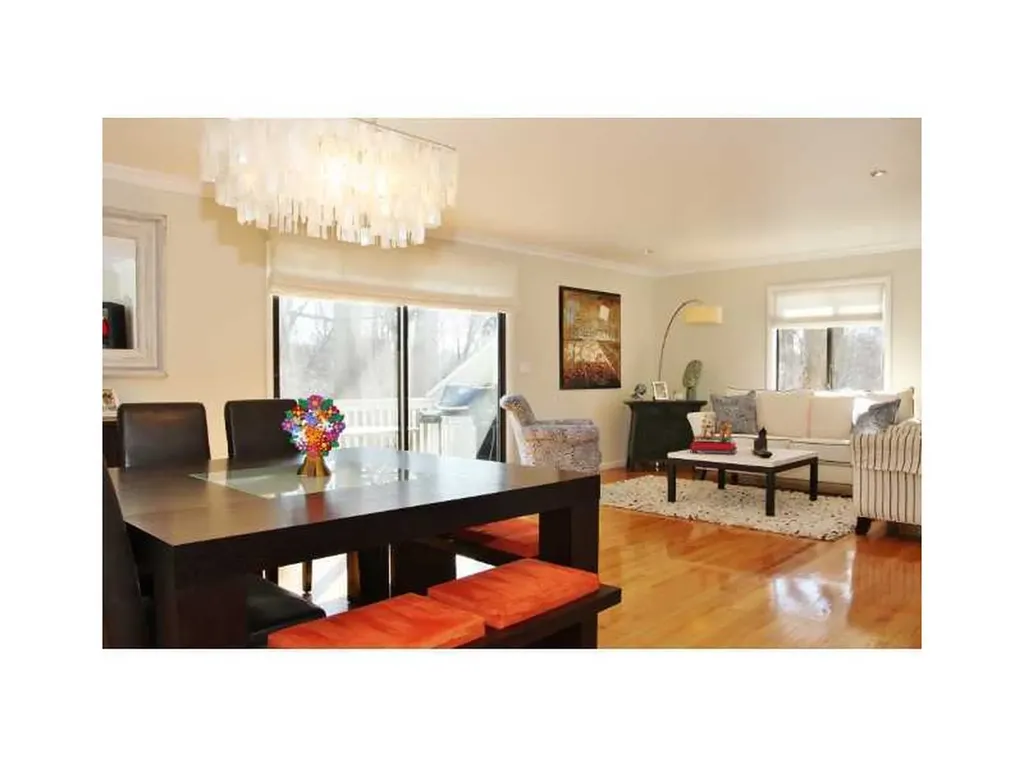 80 Silo Circle Riverside CT 06878