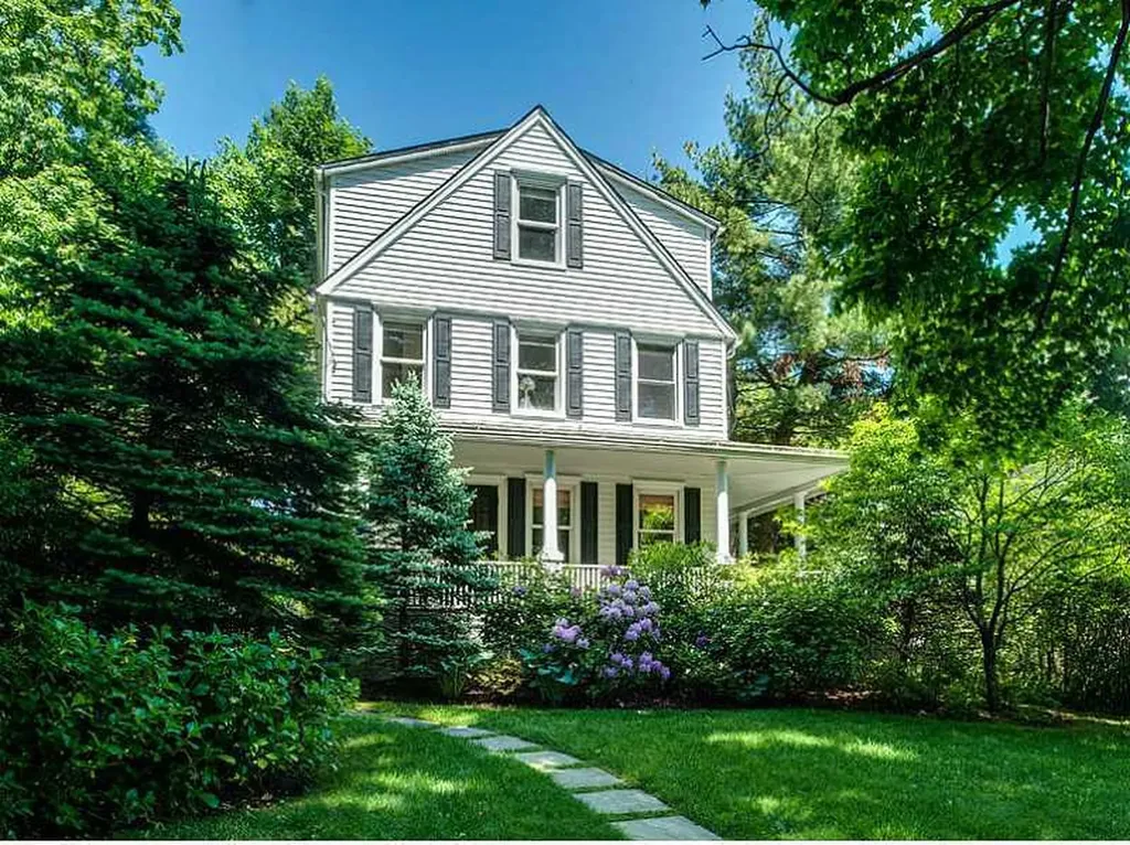 169 Lake Avenue Greenwich CT 06830