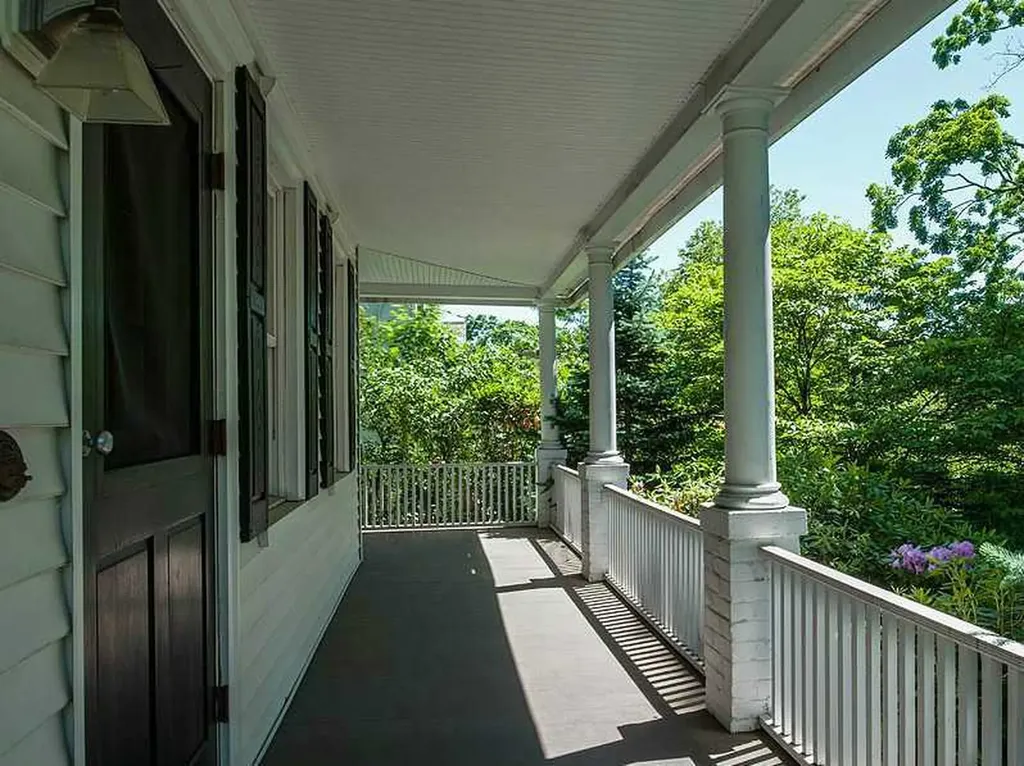 169 Lake Avenue Greenwich CT 06830