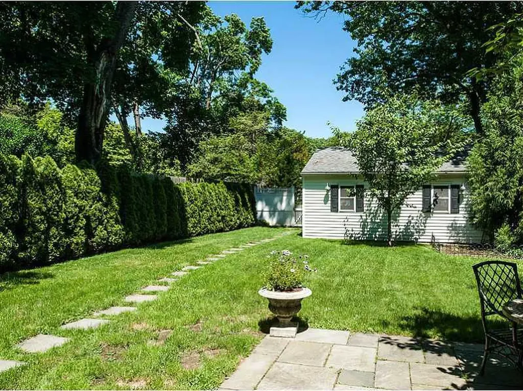 169 Lake Avenue Greenwich CT 06830
