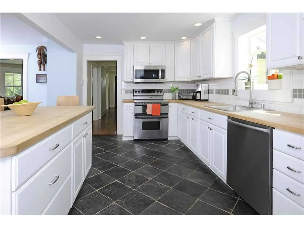 226 Valley Road Cos Cob CT 06807