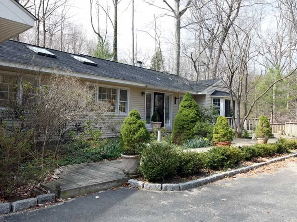 Greenwich CT 06830