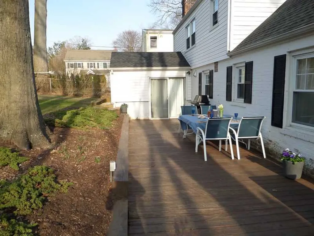 11 Macarthur Drive Old Greenwich CT 06870