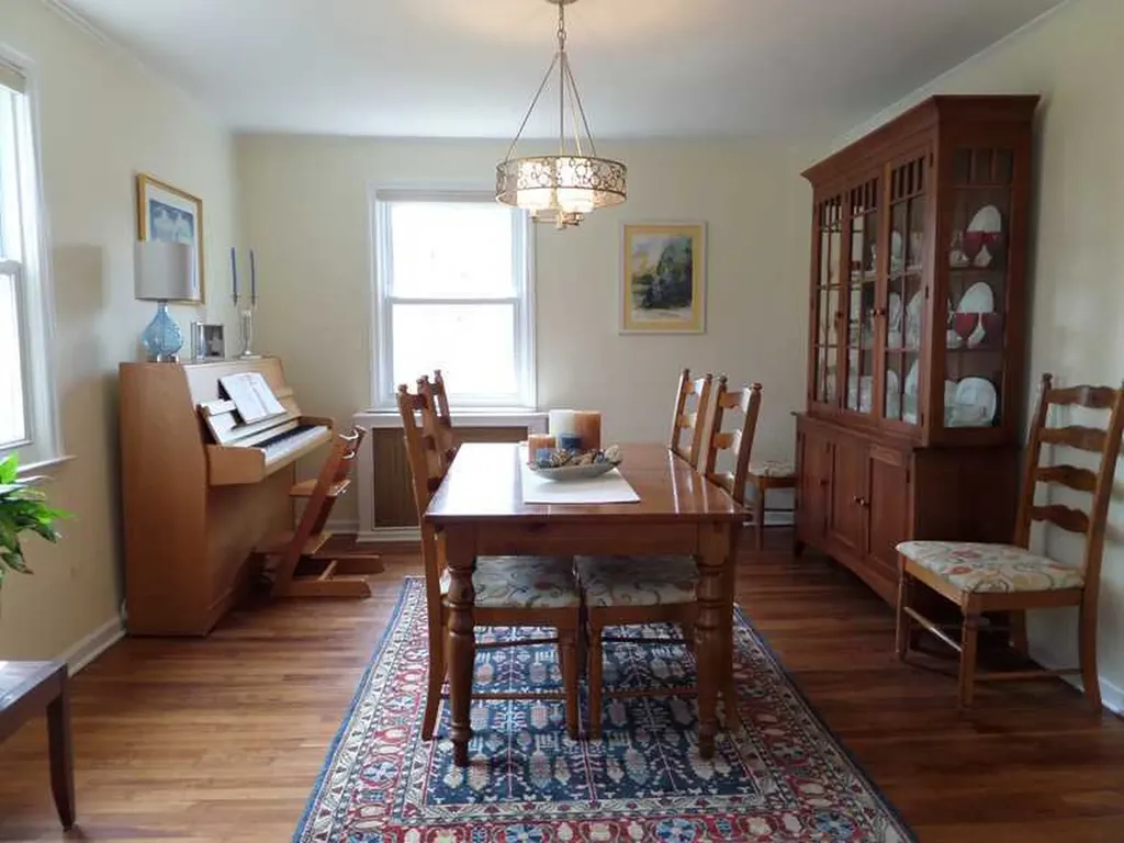 11 Macarthur Drive Old Greenwich CT 06870