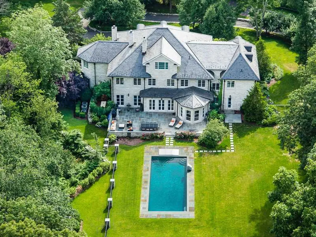 44 Hunting Ridge Road Greenwich CT 06831
