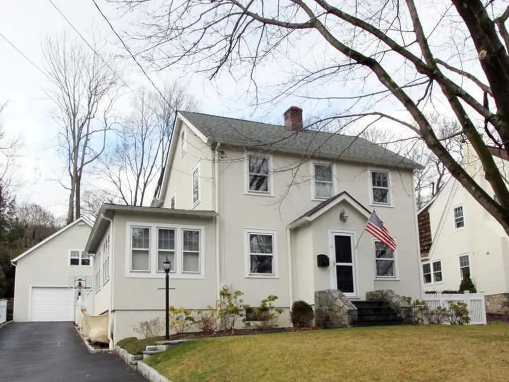 76 Valleywood Road Cos Cob CT 06807