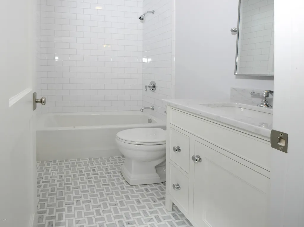 27 Stillman Lane Greenwich CT 06831