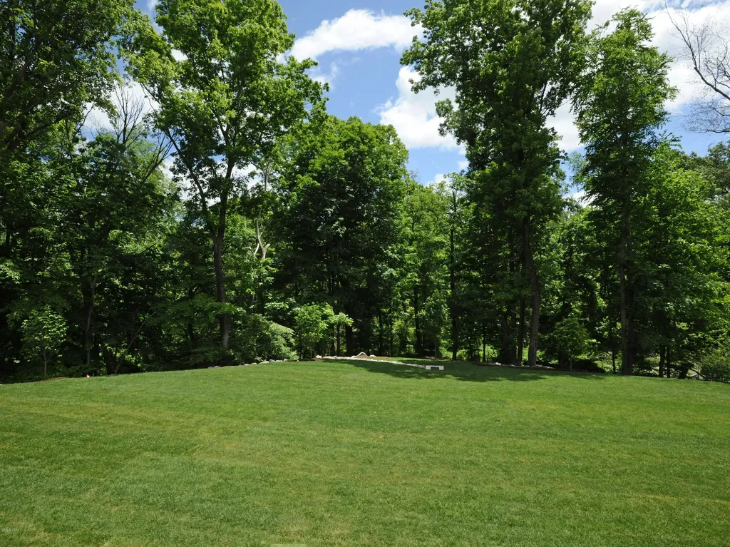 27 Stillman Lane Greenwich CT 06831