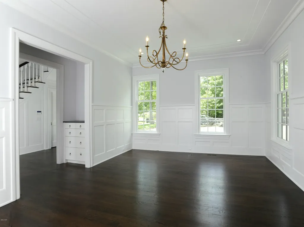 27 Stillman Lane Greenwich CT 06831