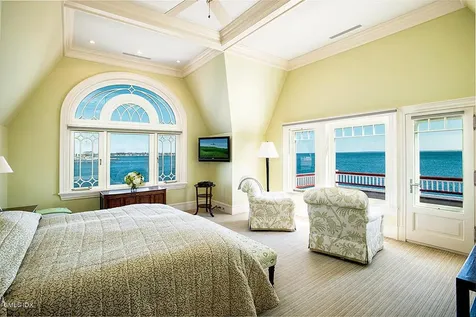 25 E Point Lane Old Greenwich CT 06870